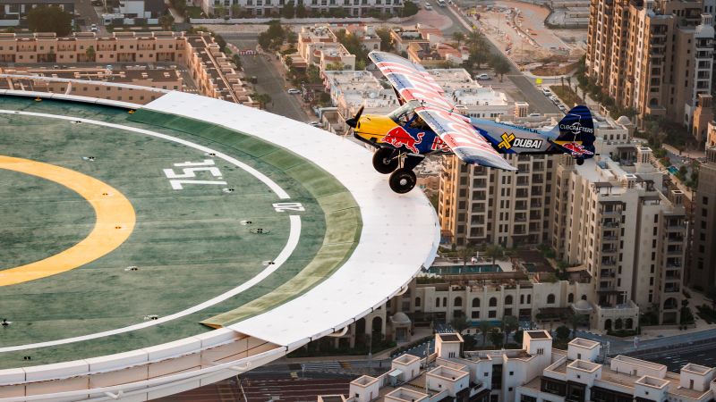 Pilot makes history after landing on top of a 56-story hotel at george magazine