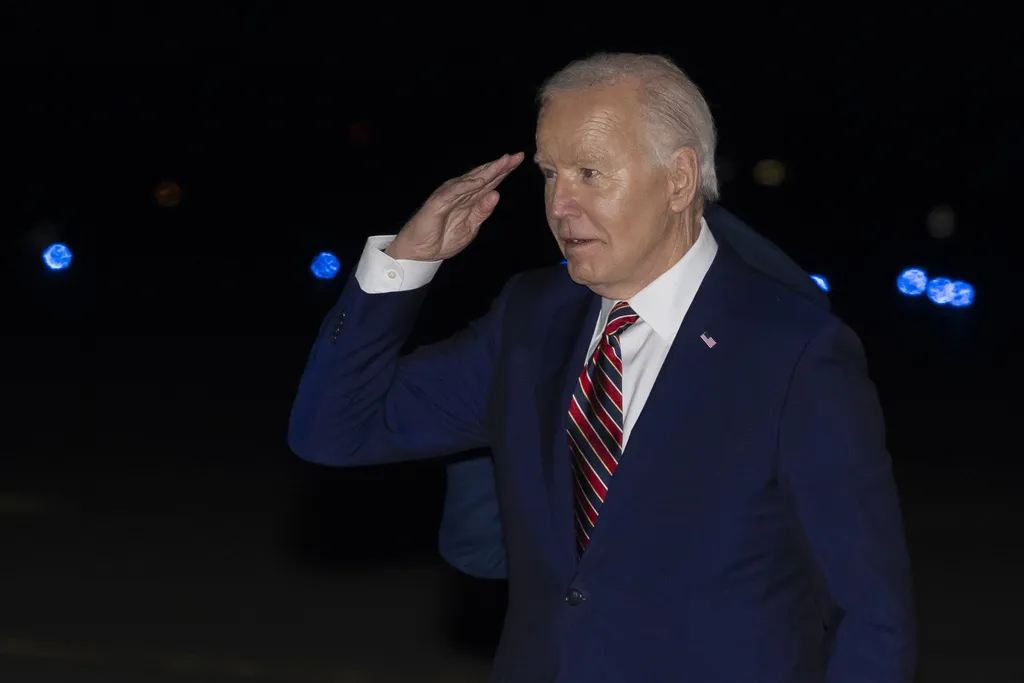 Biden cheers 200th judicial confirmation: ‘Judges matter’  at george magazine