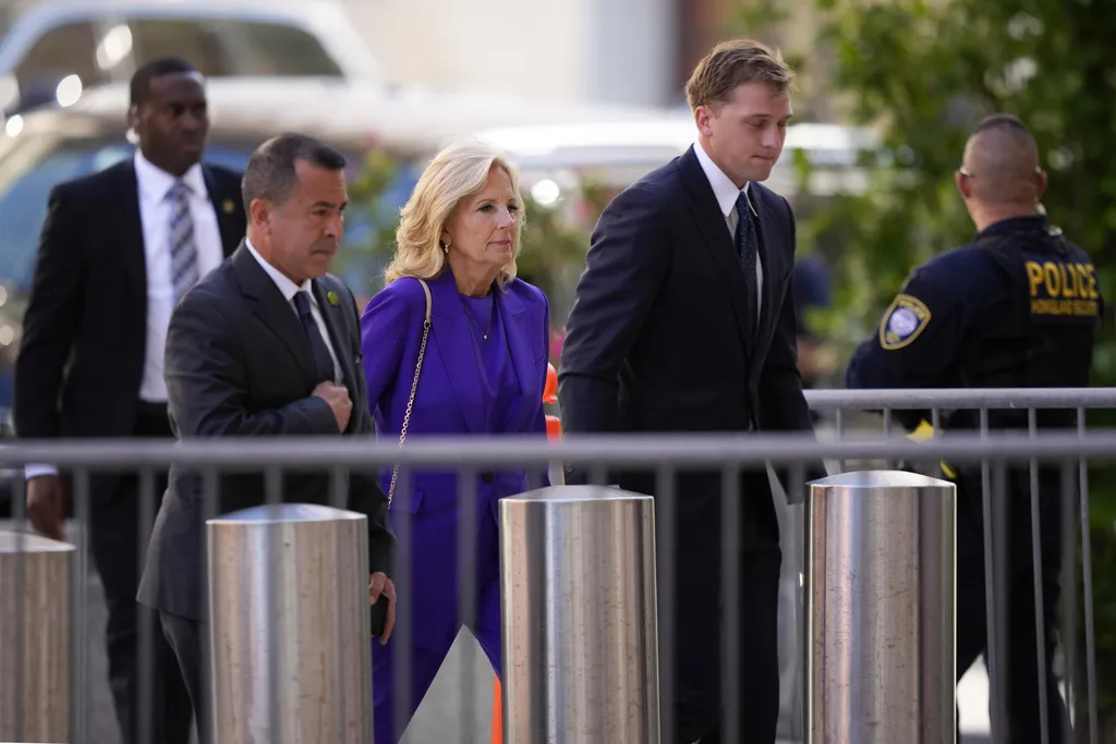 Jill Biden attends Hunter Biden’s gun trial as president keeps his distance  at george magazine