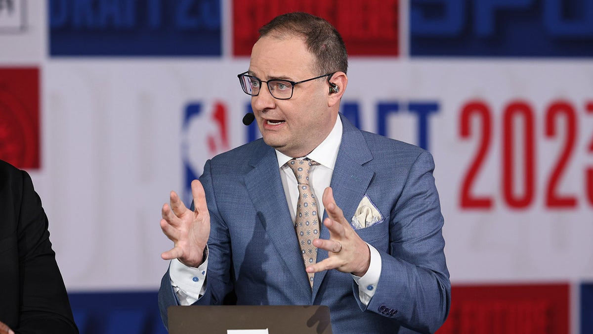 Prominent NBA insider Adrian Wojnarowski exits ESPN, takes job with college basketball program  at george magazine