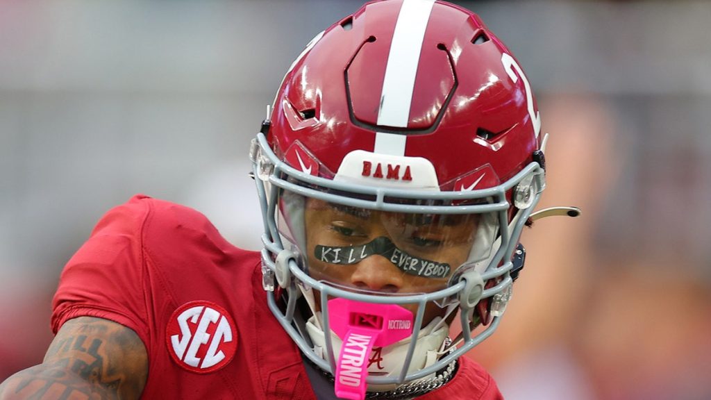 Alabama’s 17-year-old star receiver writes blunt 2-word message on eye black ahead of breakout game