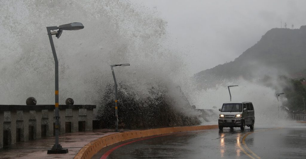 Taiwan Closes Schools and Workplaces as Typhoon Krathon Nears