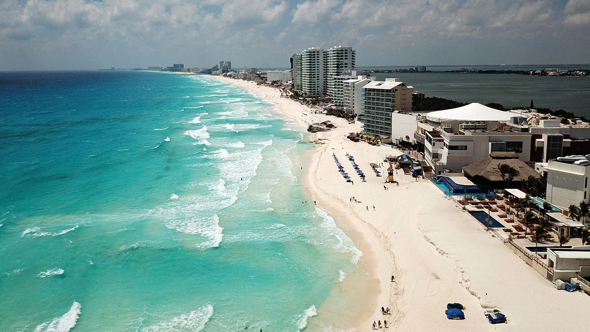 Shooting near luxury Mexico resort leaves 1 dead, suspects flee on jet skis  at george magazine