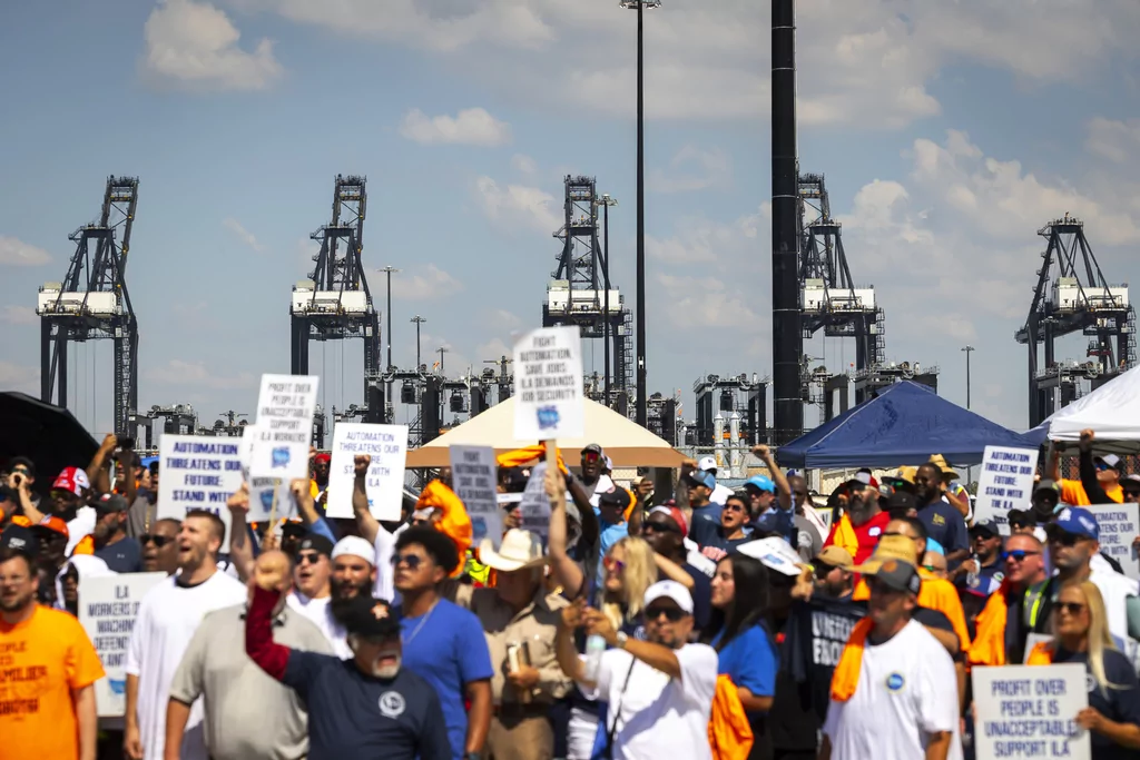 Harris and Trump find common enemy to blame for port strike