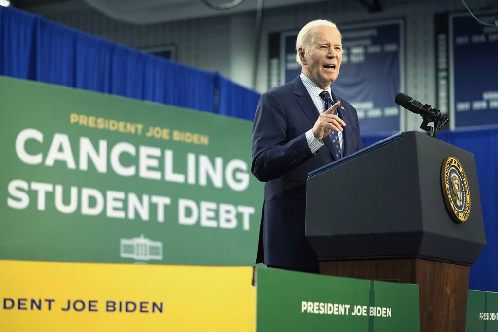 Obama and Biden oversaw billions in student loan forgiveness, review finds  at george magazine