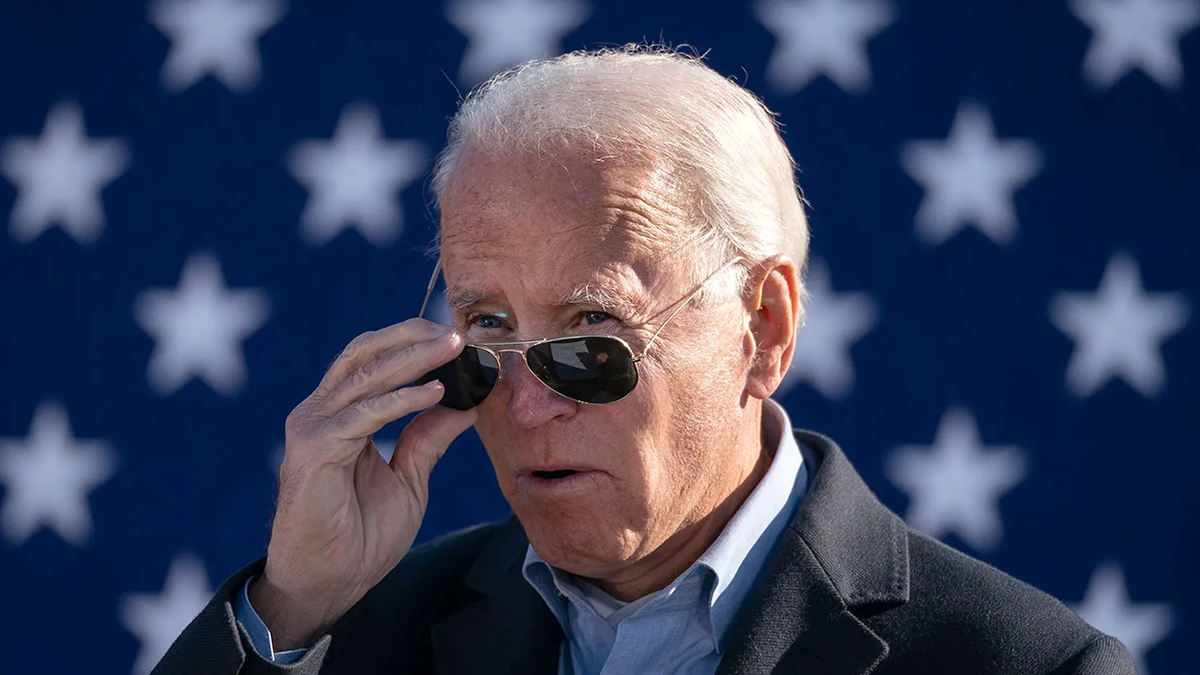 Biden admin accused of burying Americans' voting concerns and more top headlines  at george magazine