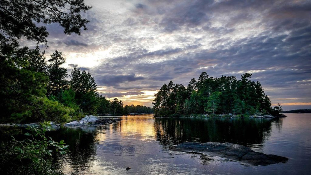 Park ranger dies responding to call for help when rescue boat capsizes on lake