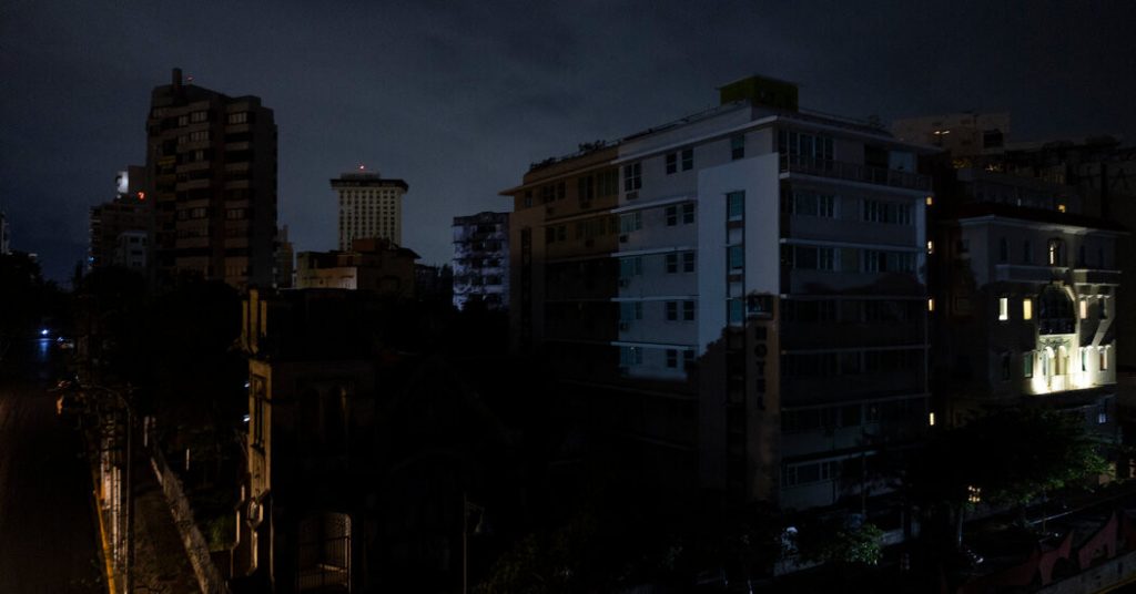 Puerto Rico Power Outages Plunge Many Into Darkness on New Year’s Eve