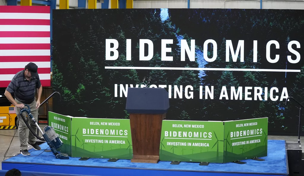 Biden eyes economic legacy with final-hour speech after voters rejected ‘Bidenomics’