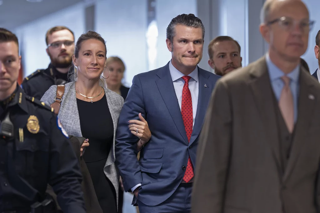 Afghanistan withdrawal veterans defend Hegseth in nomination battle, denounce Austin