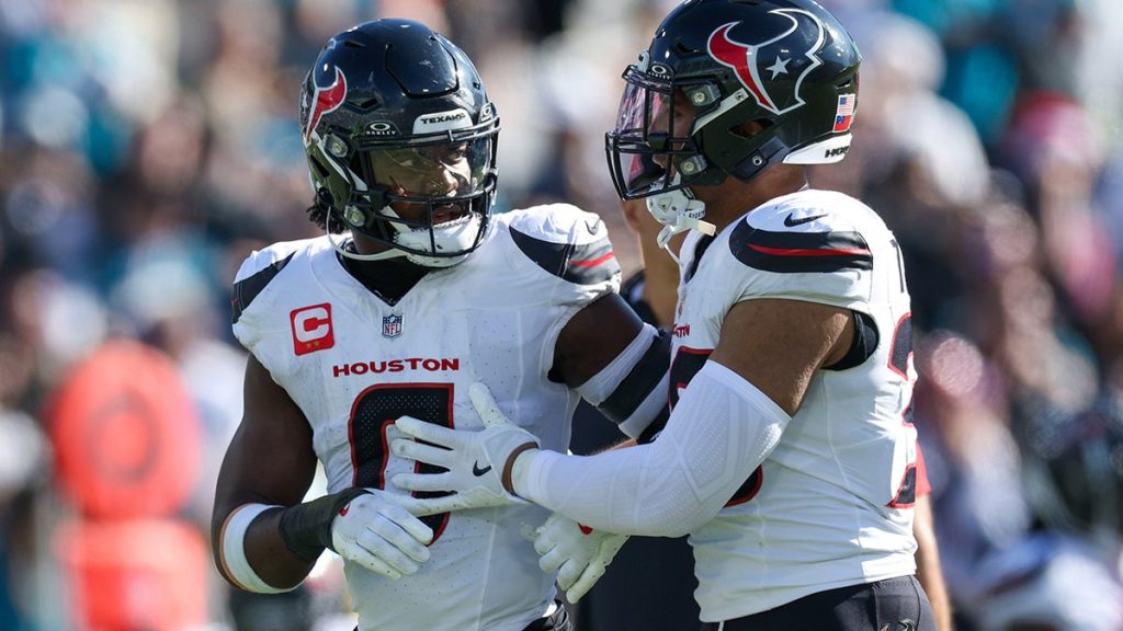 Texans’ Azeez Al-Shaair comes under scrutiny over Trevor Lawrence hit, pro-Palestinian cleats