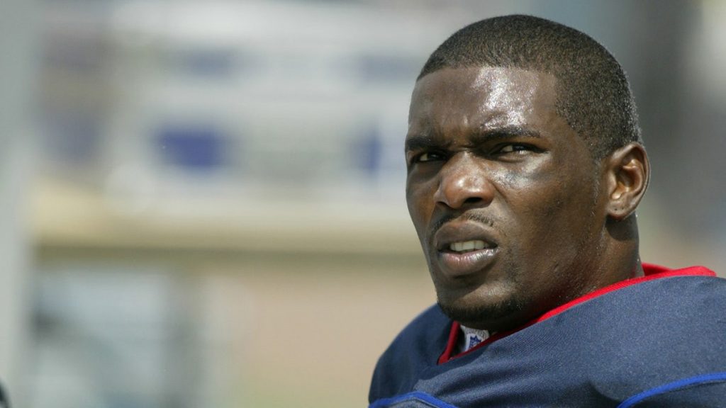 Ex-Bills star Eric Moulds accused of knowingly giving STD to woman, lawsuit says