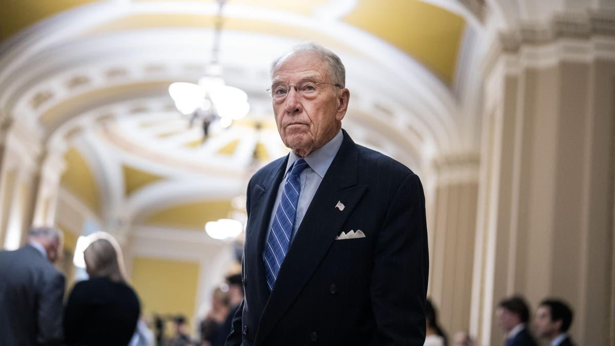 Grassley rips Wray's 'failed' leadership at FBI with 11 pages of examples in blistering 'no confidence' letter  at george magazine