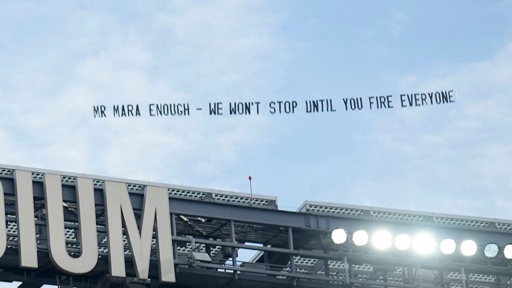 Giants’ John Mara target of banner message for 2nd straight week: ‘Fire everyone’