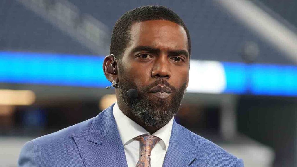 NFL legend Randy Moss reveals he’s battling health issue