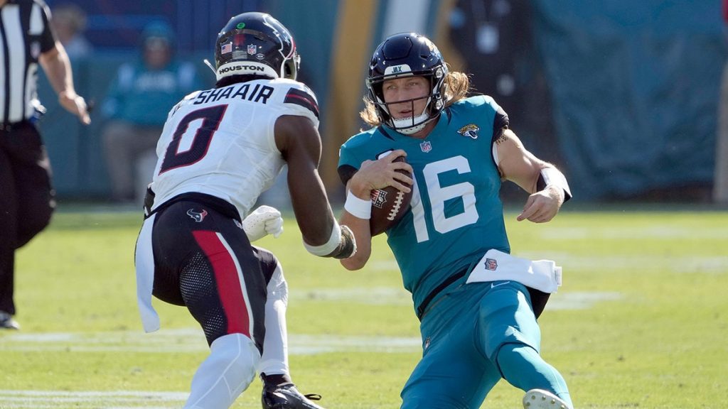 Jaguars’ Trevor Lawrence takes huge hit from Texans’ Azeez Al-Shaair, sparking brawl