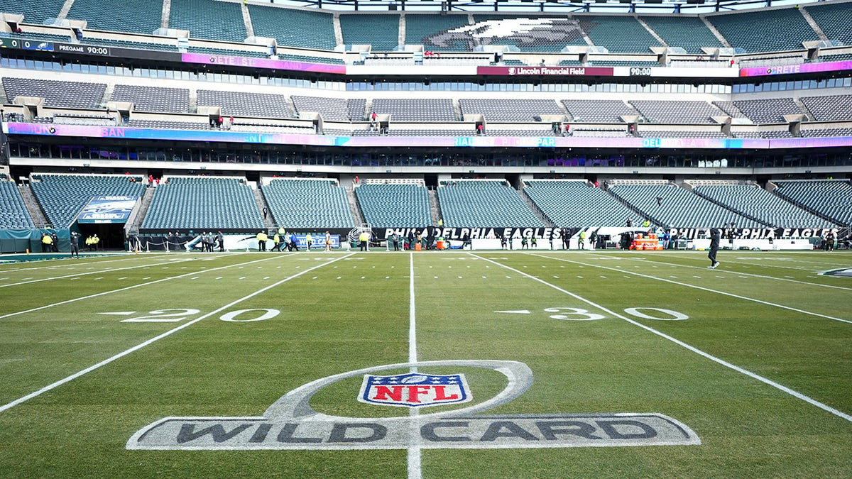 Eagles fan directs vile tirade at Packers fan during wild-card game, social media video shows  at george magazine