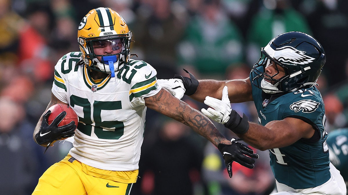 Packers' Keisean Nixon disputes early fumble in wild-card round game, argues Eagles should have been penalized  at george magazine