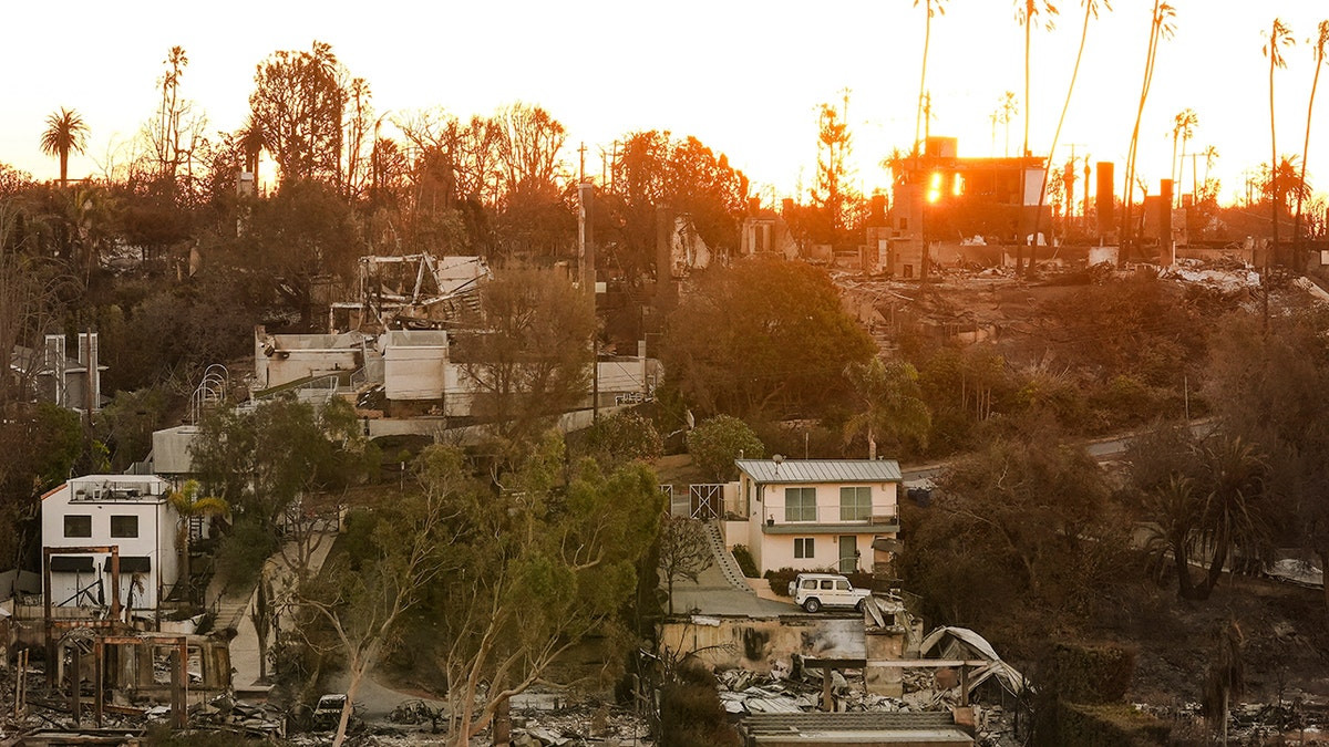 PGA Tour moves Genesis Invitational out of Riviera due to Los Angeles wildfires  at george magazine