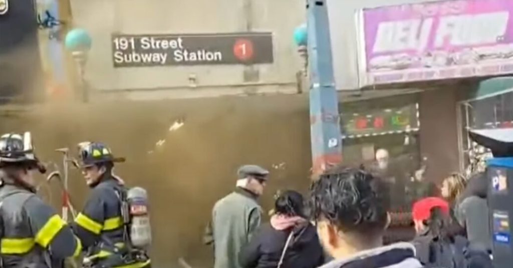 16 Are Hospitalized After Smoke Fills an Upper Manhattan Subway Station