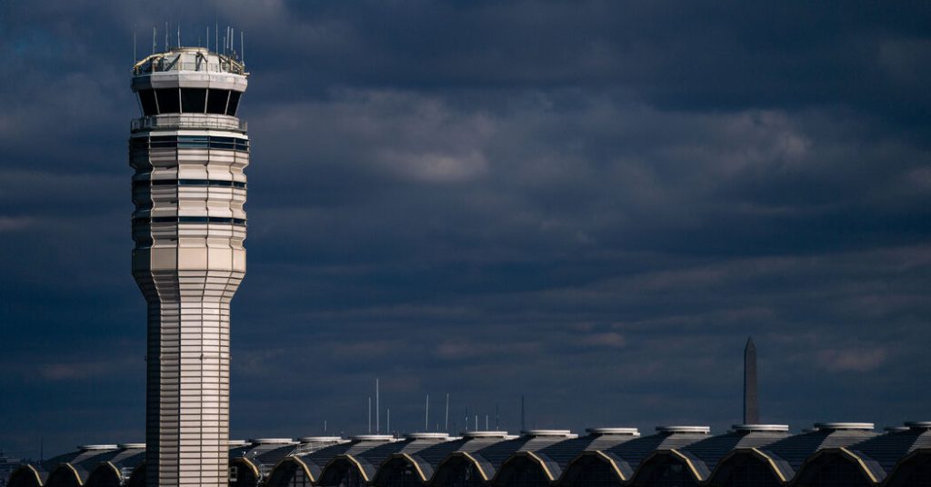 Two Planes, in Washington and Chicago, Abort Landings to Avoid Collisions