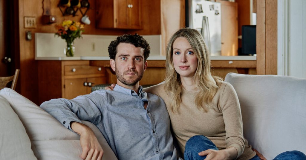 Elizabeth Holmes’s Partner Has a New Blood-Testing Start-Up