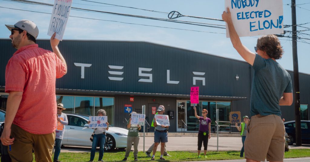 Austin Welcomed Elon Musk. Now It’s Weird (in a New Way).