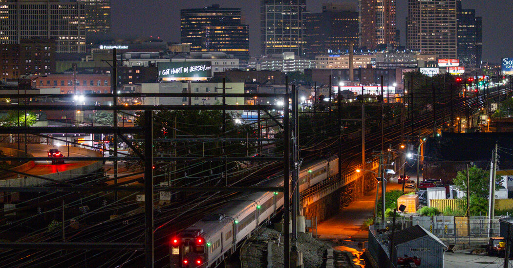 New Jersey Transit Train Service Is Shut Down After Engineers Walk Out  at george magazine