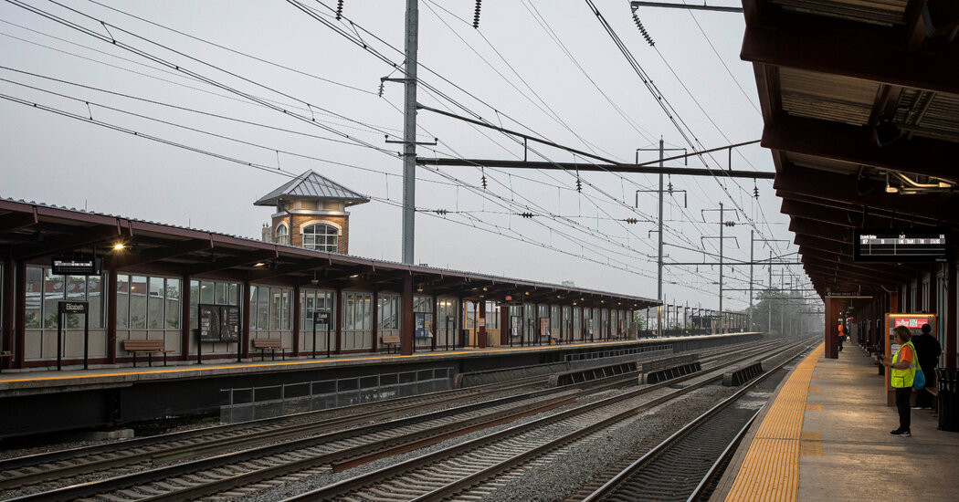 New Jersey Transit and Engineers’ Union Agree to Deal to End Strike  at george magazine