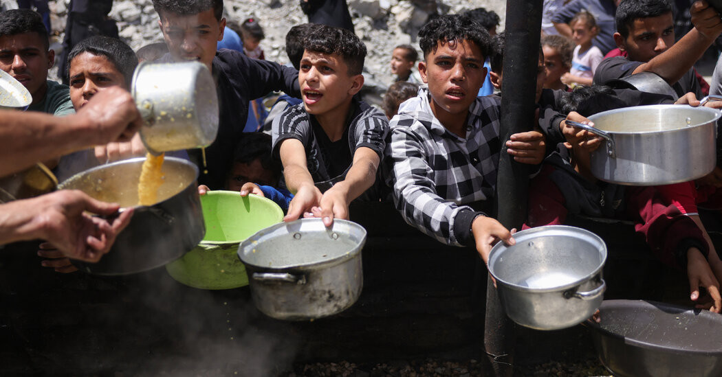 Hungry Gazans Left Waiting Despite Ease on Israeli Blockade  at george magazine