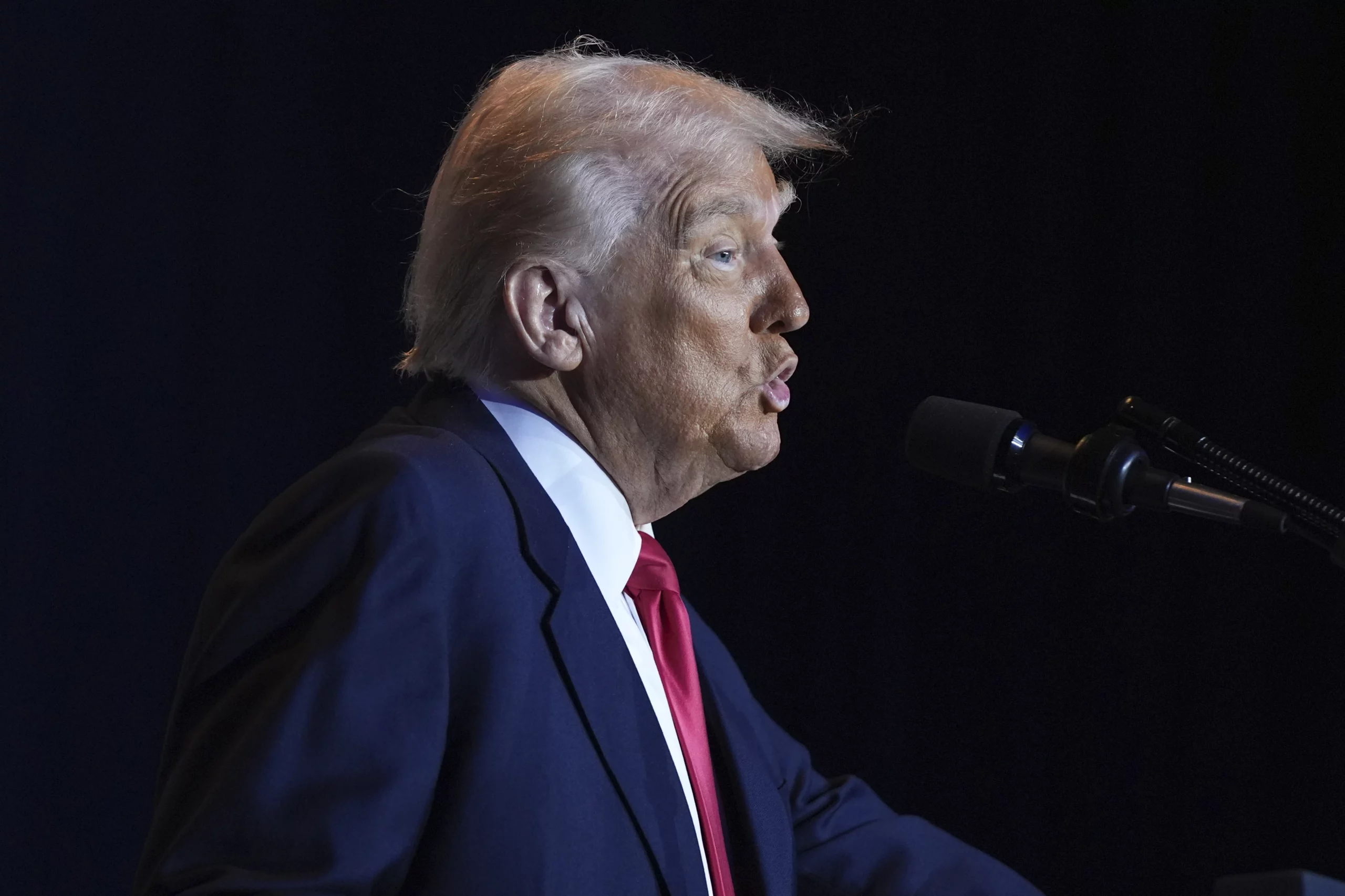 Trump continues spat with ‘loser’ Karl Rove over ‘Scrooge’ nickname  at george magazine