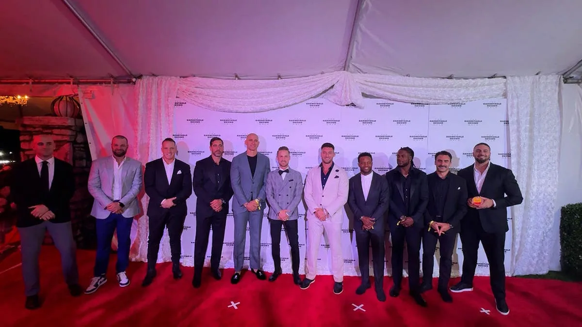 Aaron Rodgers watches Kentucky Derby as he weighs NFL future  at george magazine