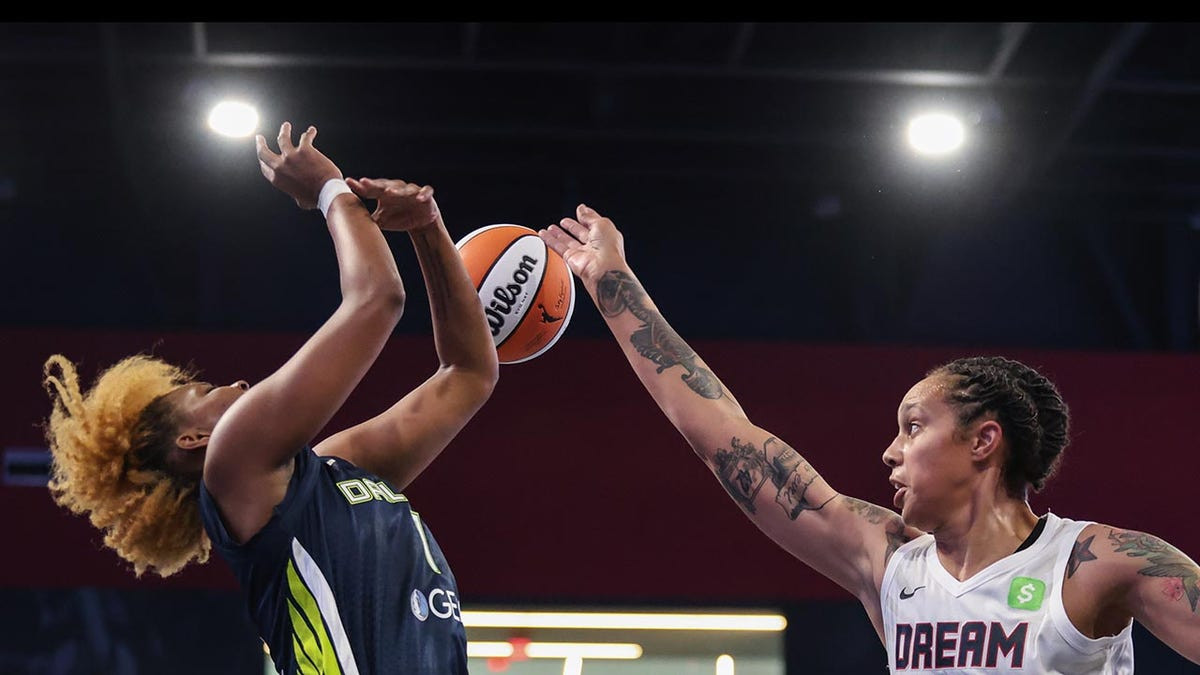 WNBA star Brittney Griner gives refs an earful during halftime interview: 'Be f---ing better'  at george magazine