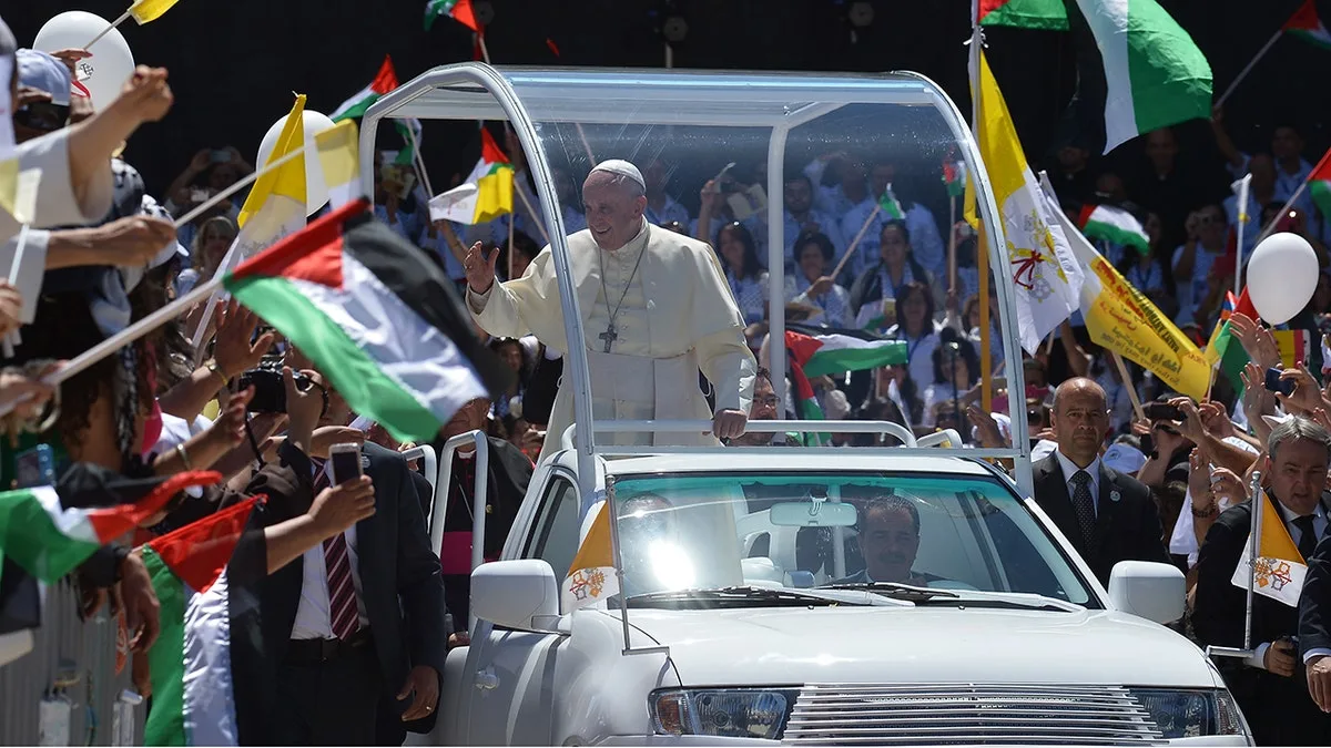 Francis' 'pope-mobile' being converted into Gaza mobile clinic  at george magazine