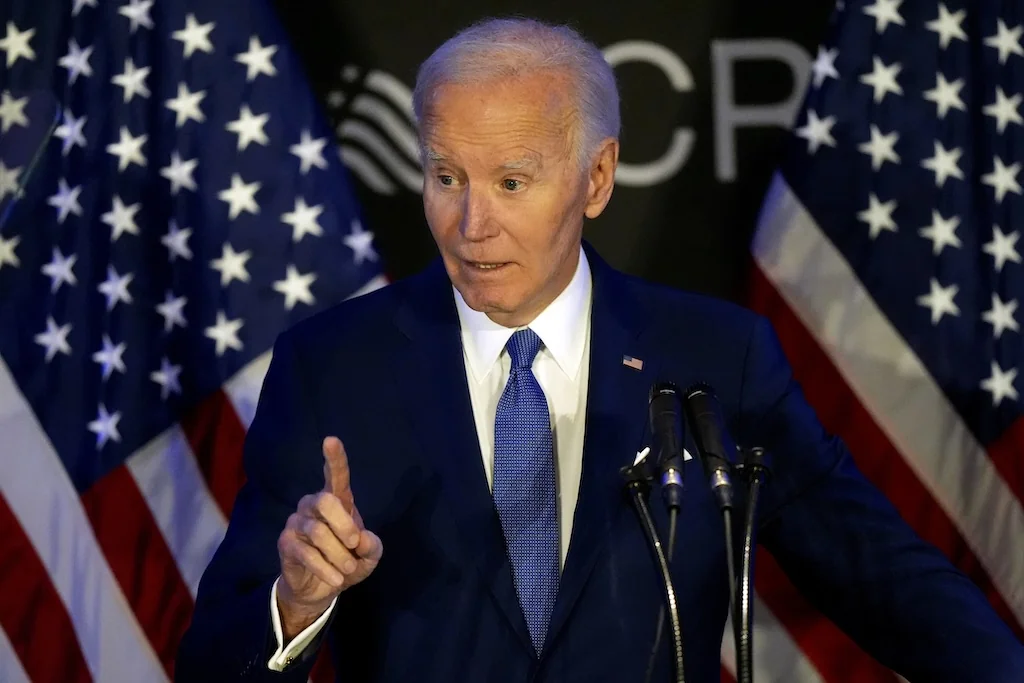 Biden dumps on Trump’s approach to Ukraine in war against Russia: ‘Beneath America’  at george magazine