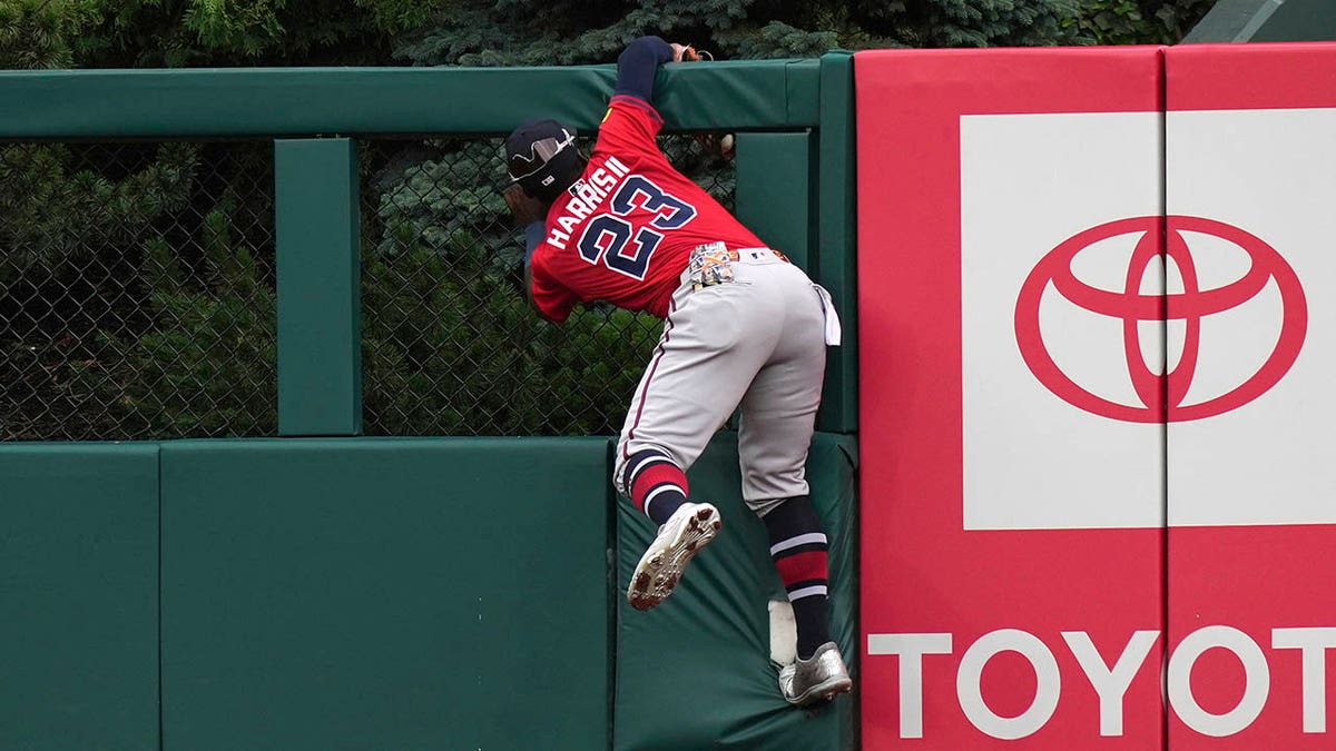 Braves outfielder Michael Harris II robs Phillies of three-run homer with sensational snag  at george magazine