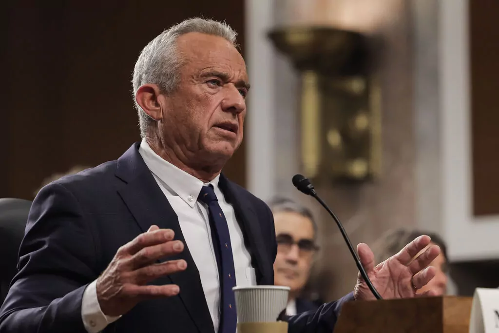 WATCH LIVE: Trump holds press conference with RFK Jr. on prescription drug pricing  at george magazine
