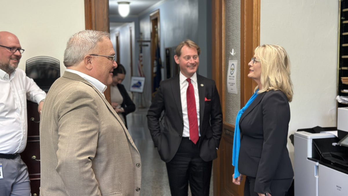 Kentucky Senate Democrat switches parties to GOP in major blow to Dem Gov Andy Beshear  at george magazine