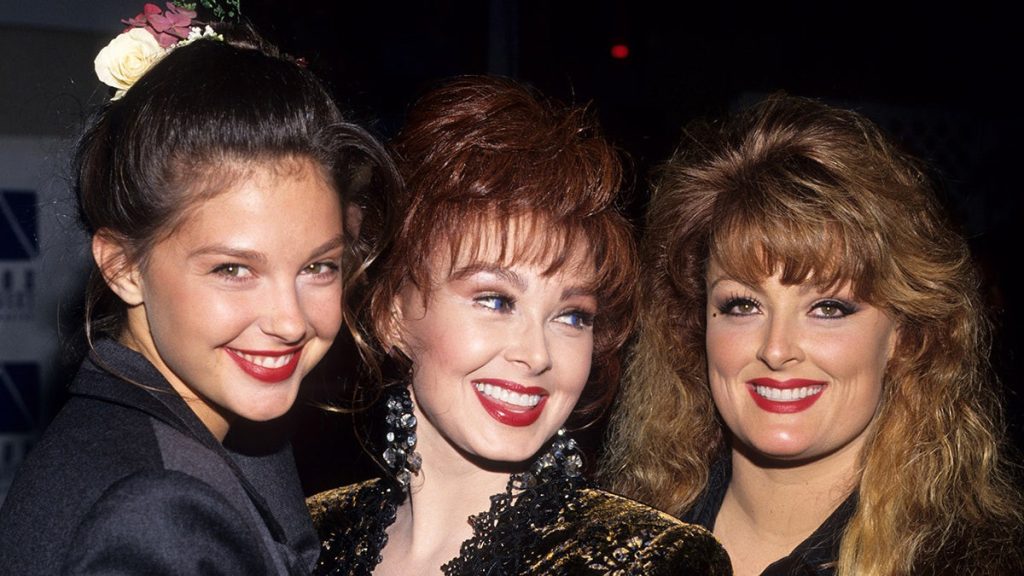 Wynonna Judd wishes bond with mom was like their music, but ‘there was a lot of dysfunction’