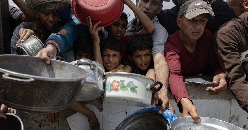 Parents in Gaza Are Running Out of Ways to Feed Their Children  at george magazine