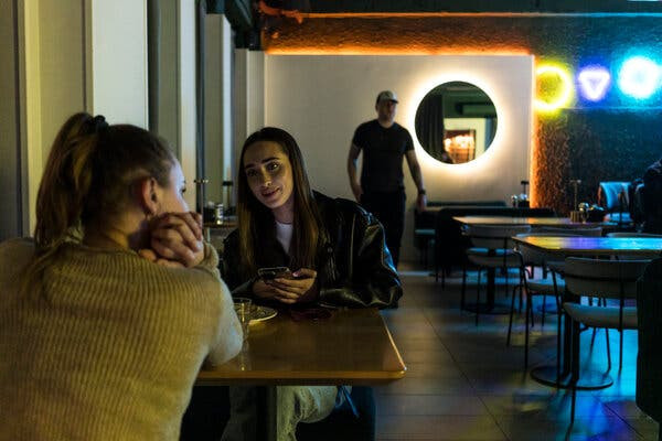 Amid Russian Strikes, a Remote Corner of Ukraine Beckons
