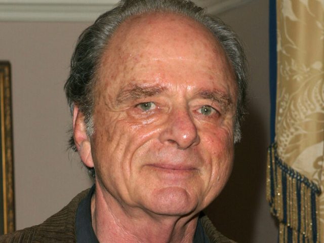 Harris Yulin, Actor Who Perpetually Played the Bad Guy, Dies at 87