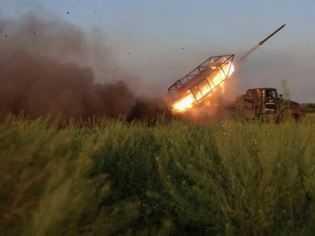 Russia’s Summer Offensive in Ukraine Gains Ground With New Tactics