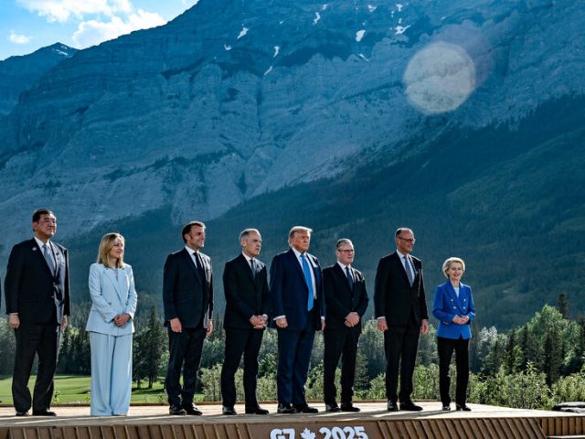 Trump Skips Zelensky Meeting as G7 Talks End With Little for Ukraine