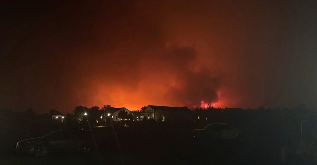 Windy Conditions Fan Forsyth Fire in Utah  at george magazine