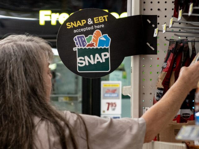 Senate Republicans Reprise Push to Pay for Tax Cuts by Slashing Food Stamps