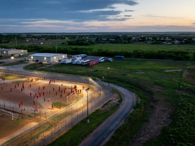 Appeals Court Weighs Trump’s Use of Alien Enemies Act for Deportations