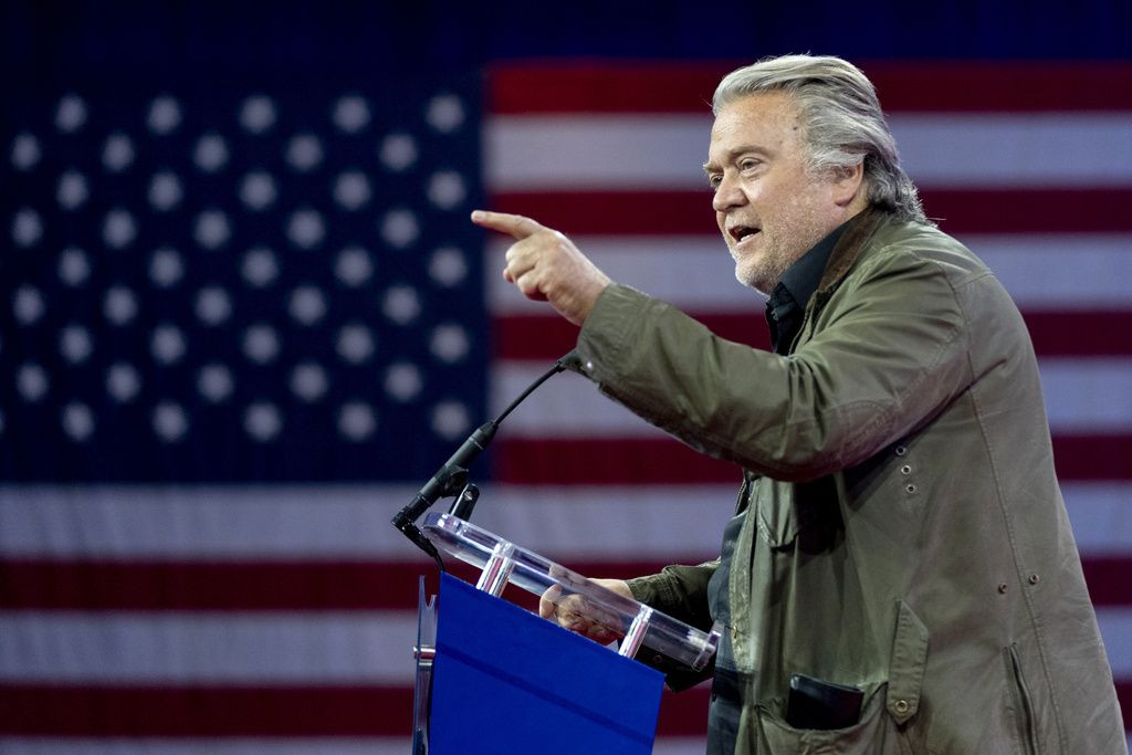 Steve Bannon says Elon Musk should be deported ‘immediately’  at george magazine
