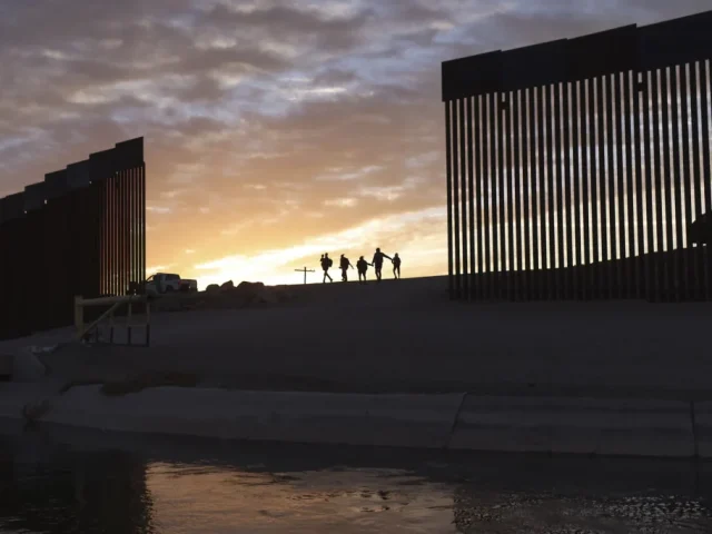 Trump DHS expedites border wall construction in Arizona and New Mexico