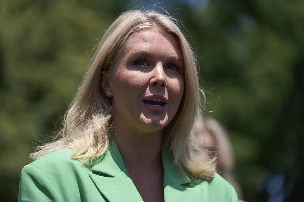 Leavitt deflects when asked about Musk’s Trump-Epstein claim: ‘Unfortunate episode’  at george magazine